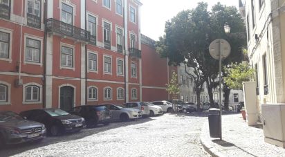 Apartamento T2 em Santa Maria Maior de 82 m²