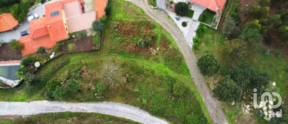 Terreno para construção em Barroselas E Carvoeiro de 1 327 m²