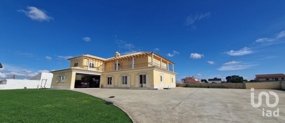 Maison T4 à Mafra de 282 m²