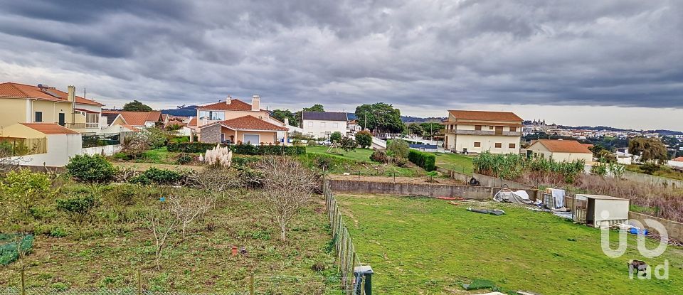 Maison T4 à Mafra de 282 m²