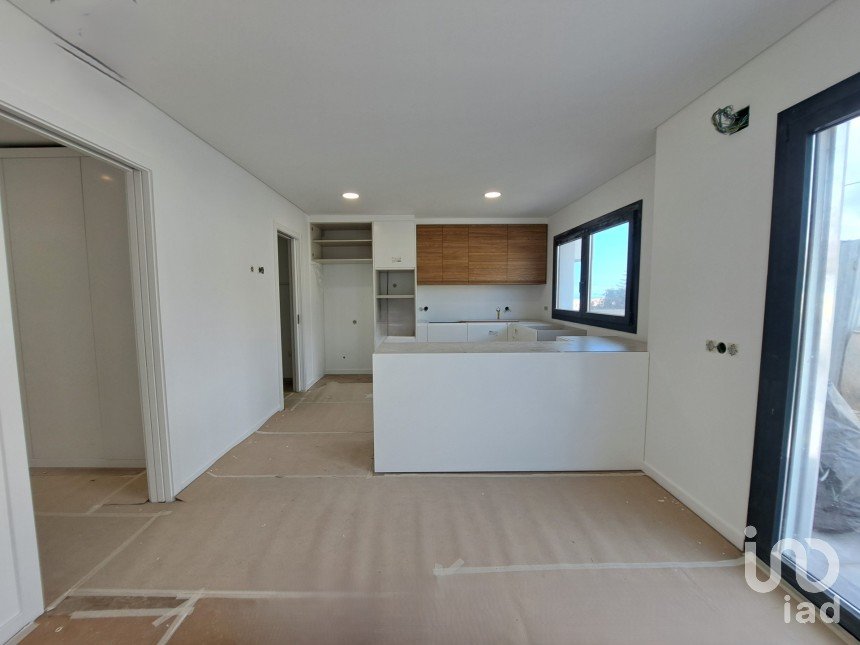 Casa T3 em Ericeira de 211 m²