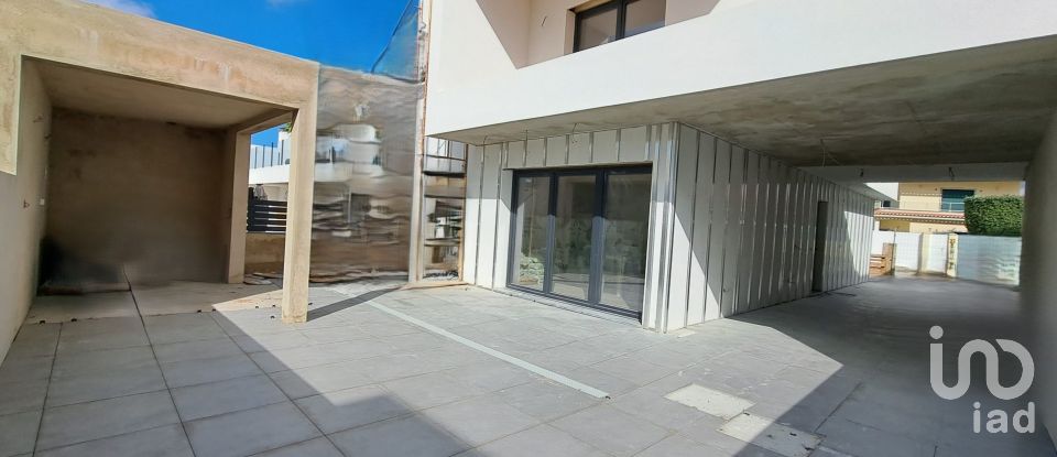 Casa T3 em Ericeira de 211 m²