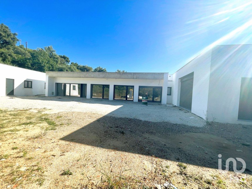 Estate T4 in Santarém (Marvila), Santa Iria Da Ribeira De Santarém, Santarém (São Salvador) E Santarém (São Nicolau) of 508 m²