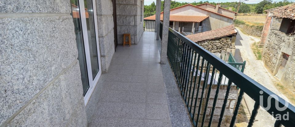 Gîte T3 à Planalto de Monforte (Oucidres e Bobadela) de 162 m²