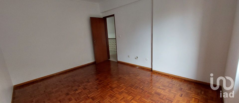 Apartamento T2 em Rio de Mouro de 81 m²