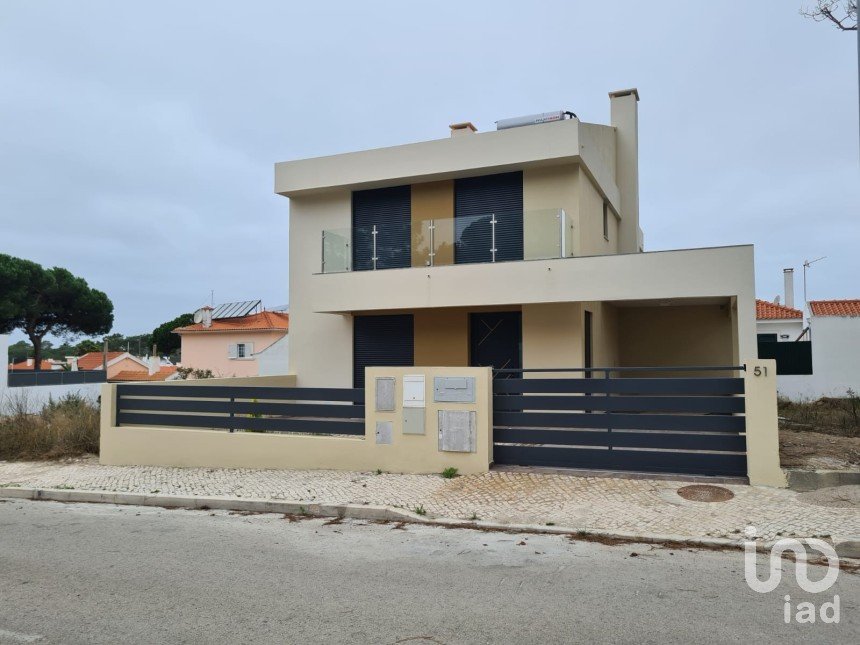 Casa / Villa T3 em Sesimbra (Castelo) de 183 m²