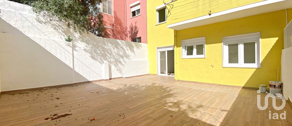 Appartement T1 à Mina de Água de 42 m²