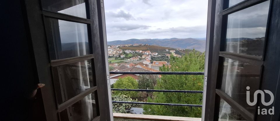 House T3 in Soutelo do Douro of 262 m²