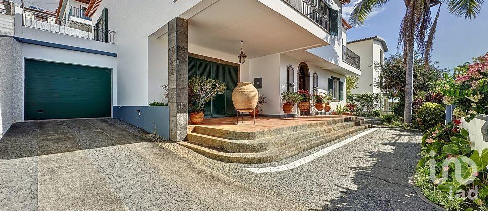 House T4 in Funchal (Santa Maria Maior) of 317 m²