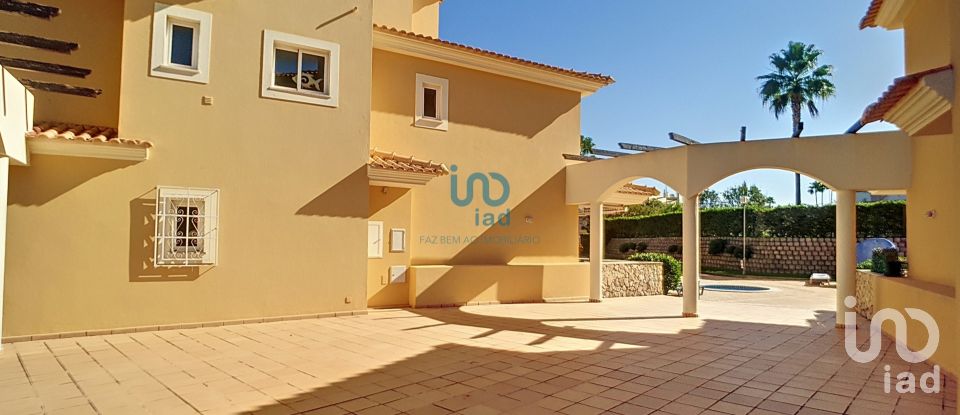 Apartment T2 in Albufeira e Olhos de Água of 129 m²