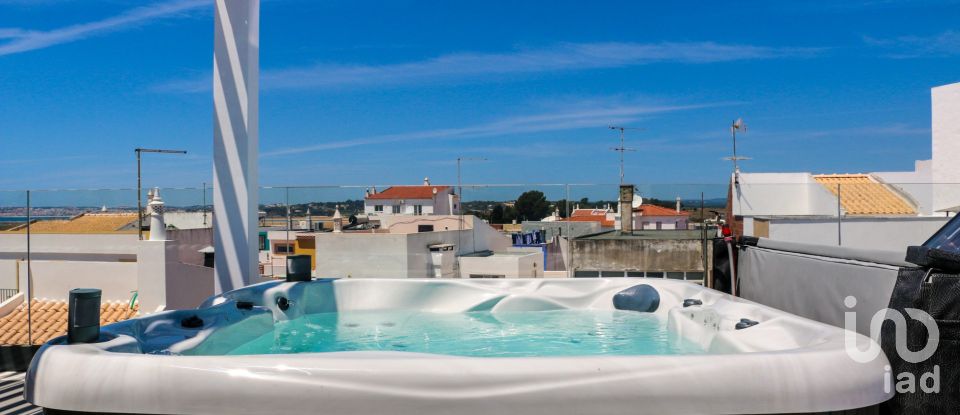 House T6 in Alvor of 217 m²