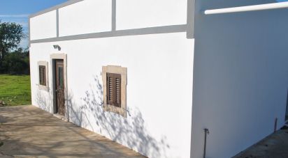 Maison de village T2 à Santa Bárbara de Nexe de 99 m²