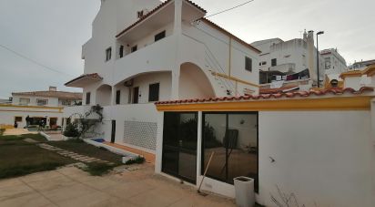 Bâtiment à Albufeira e Olhos de Água de 585 m²