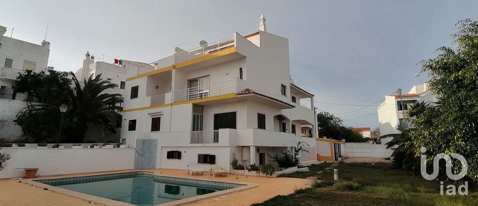 Bâtiment à Albufeira e Olhos de Água de 585 m²