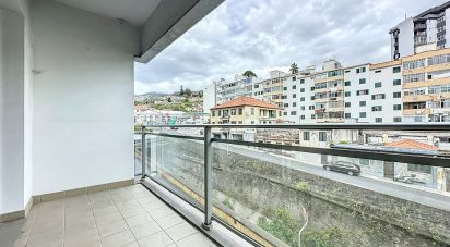 Apartment T3 in Funchal (São Pedro) of 156 m²