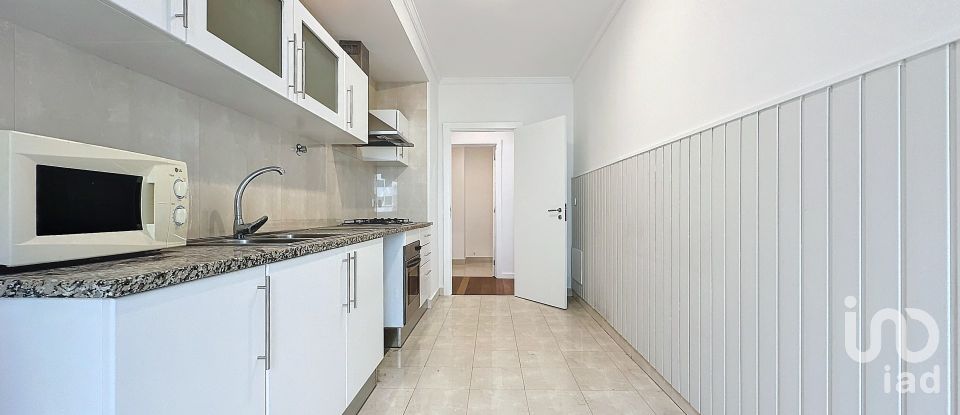 Apartment T3 in Funchal (São Pedro) of 156 m²