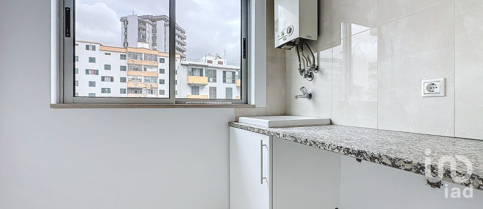 Apartment T3 in Funchal (São Pedro) of 156 m²