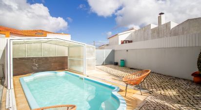 Maison T3 à Santo Isidoro de 599 m²