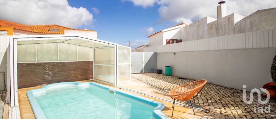 Maison T3 à Santo Isidoro de 599 m²