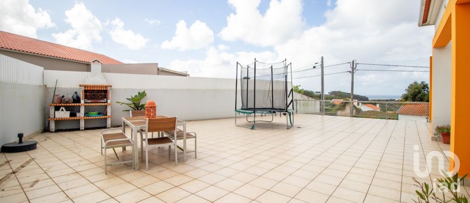 Maison T3 à Santo Isidoro de 599 m²