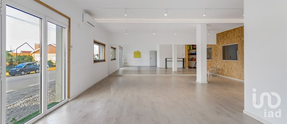 Maison T3 à Santo Isidoro de 599 m²