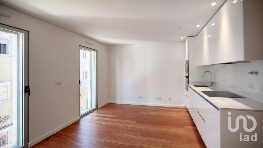 Apartamento T1 em Santo António de 58 m²