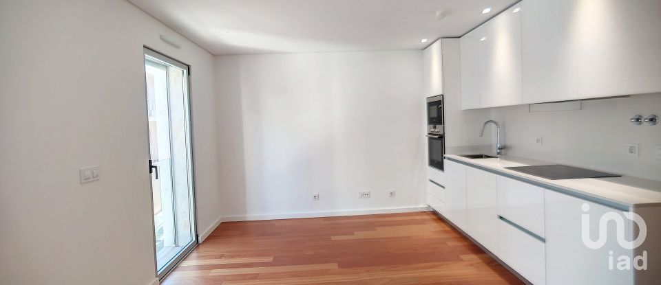 Apartamento T1 em Santo António de 58 m²