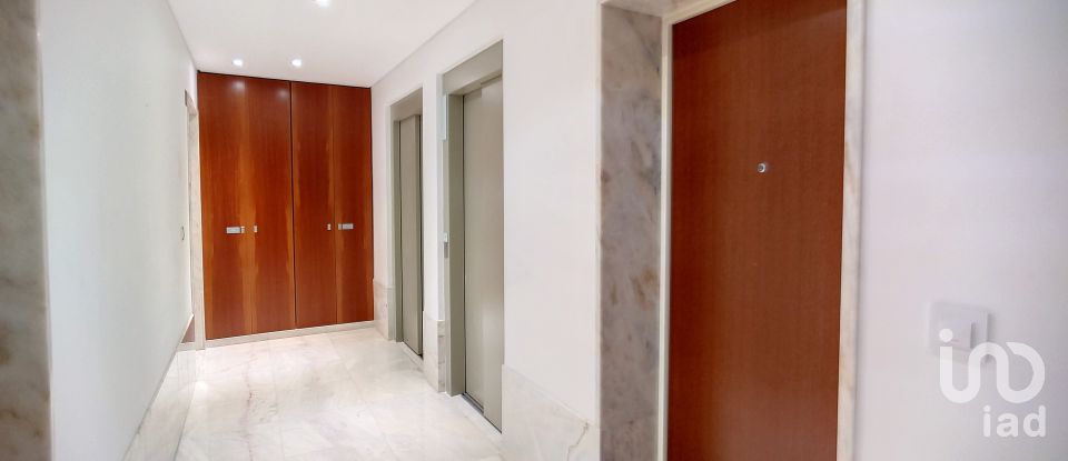 Apartment T2 in Santo António of 109 m²