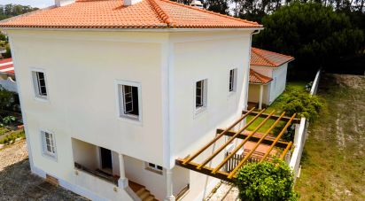 House T5 in Marinha Grande of 341 m²