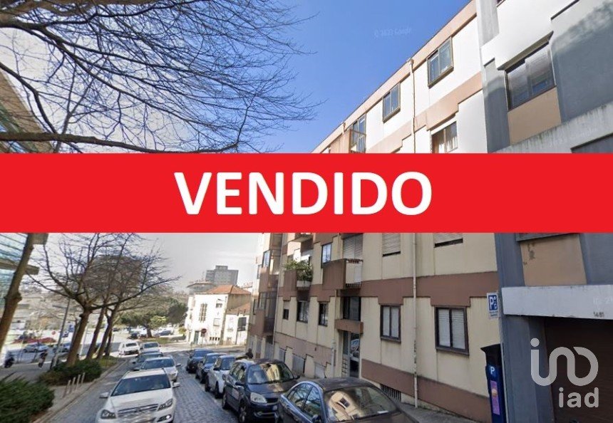 Apartment T2 in Lordelo Do Ouro E Massarelos of 85 m²