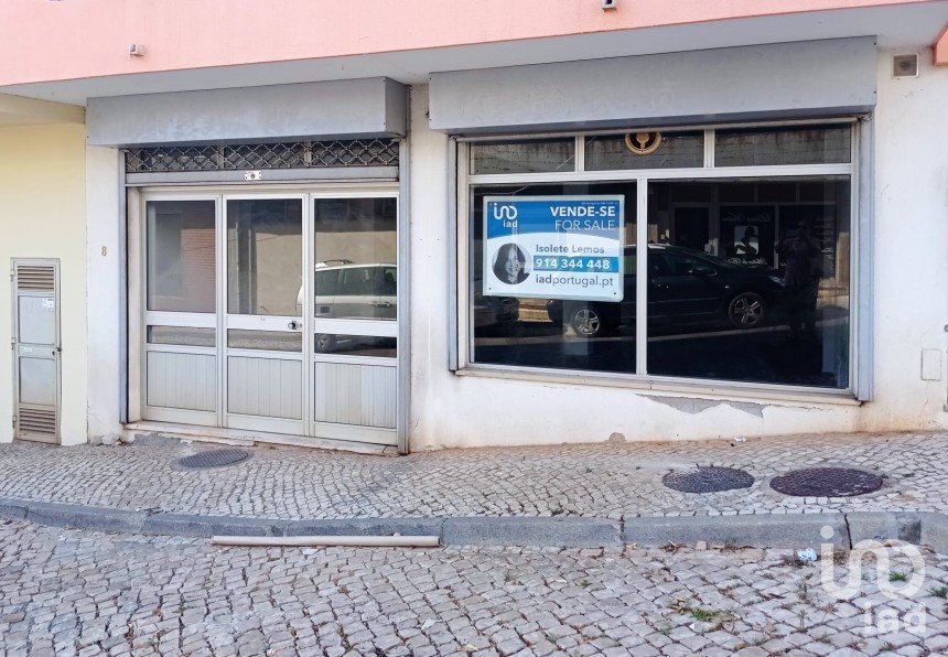 Loja / Estabelecimento Comercial em Cadaval e Pêro Moniz de 142 m²