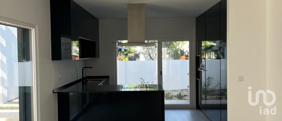 Casa / Villa T3 em Fernão Ferro de 130 m²