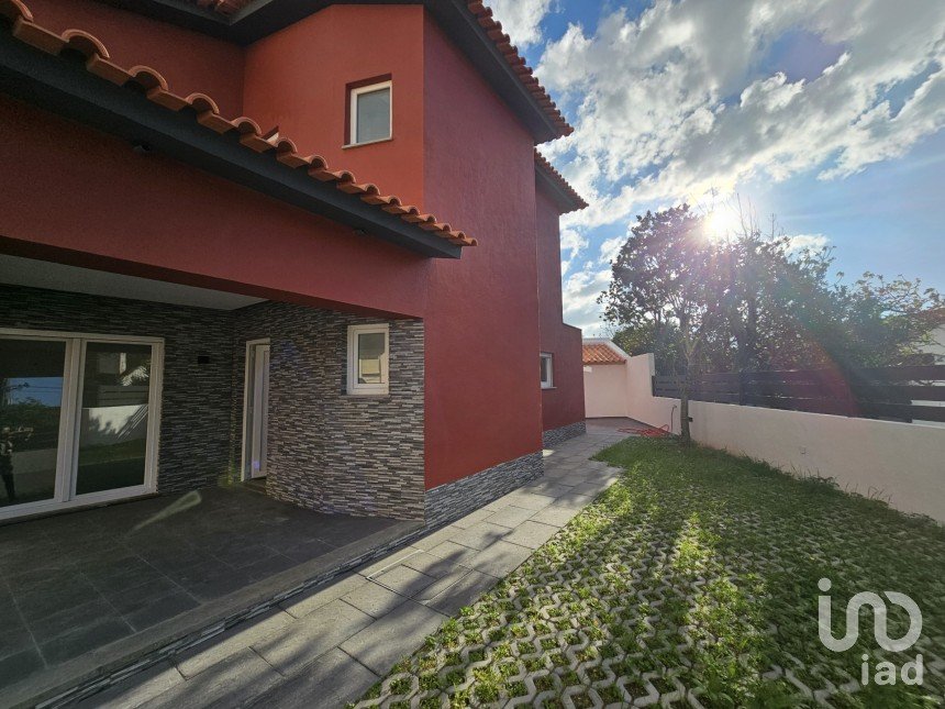 Casa / Villa T3 em Alcabideche de 123 m²