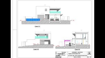 Terreno em Estômbar e Parchal de 302 m²