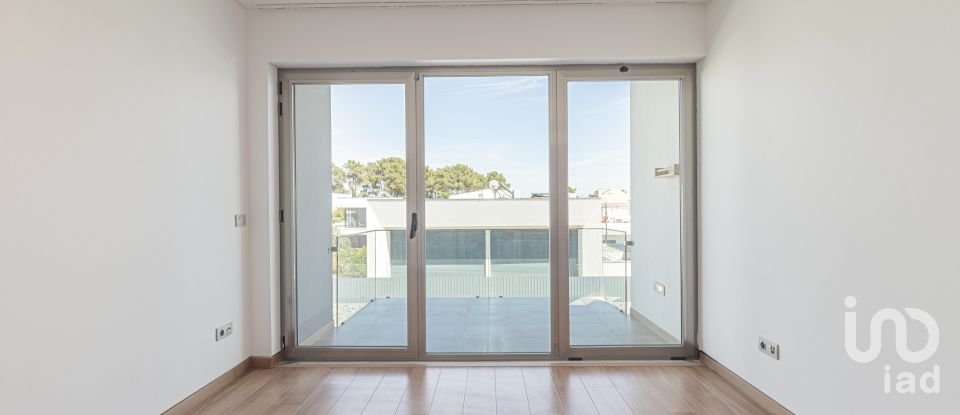 Gîte T4 à Corroios de 210 m²