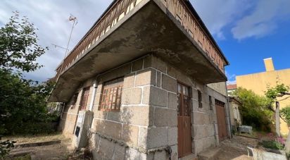 Casa tradicional T3 em Mogadouro, Valverde, Vale de Porco e Vilar de Rei de 140 m²