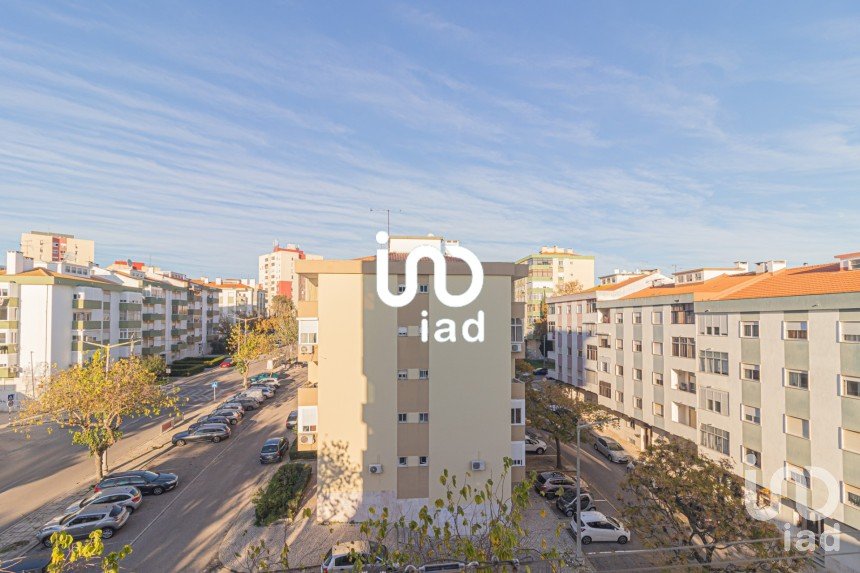 Apartamento T3 em Corroios de 89 m²