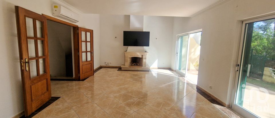 House T3 in Quarteira of 141 m²