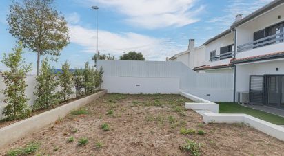 Casa tradicional T3 em Porto Salvo de 130 m²