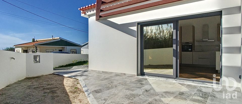 House T2 in A dos Cunhados e Maceira of 80 m²