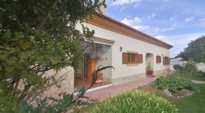 Maison T3 à Sesimbra (Castelo) de 177 m²