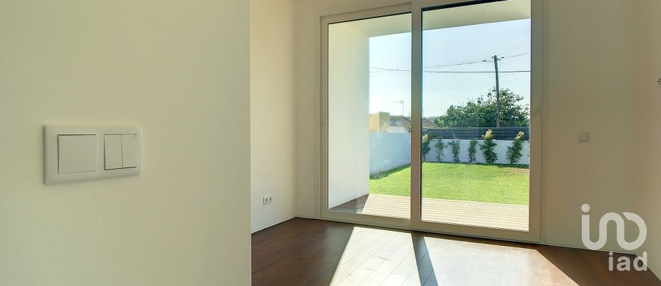 Maison T4 à Silveira de 242 m²