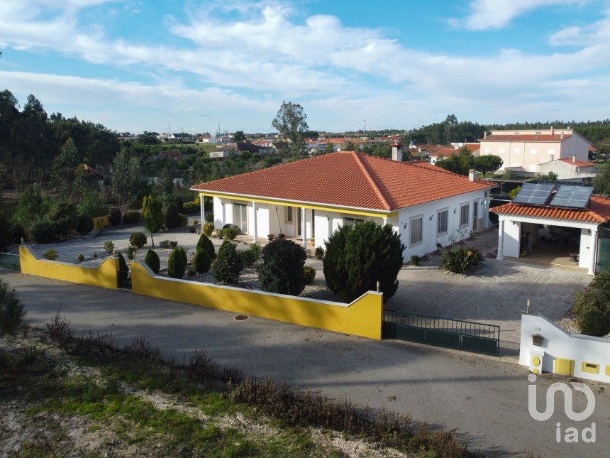 Maison T4 à Coimbrão de 215 m²