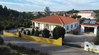 Maison T4 à Coimbrão de 215 m²