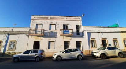 Prédio em Conceição e Estoi de 90 m²