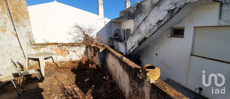 Bâtiment à Conceição e Estoi de 90 m²