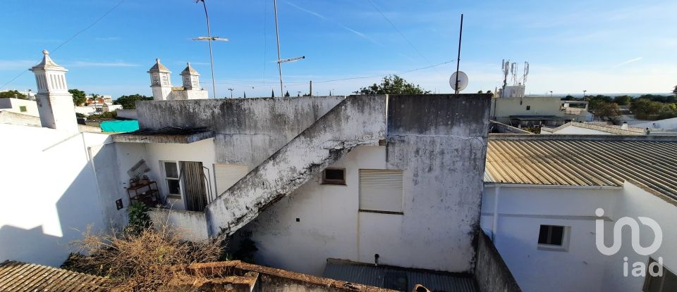 Bâtiment à Conceição e Estoi de 90 m²