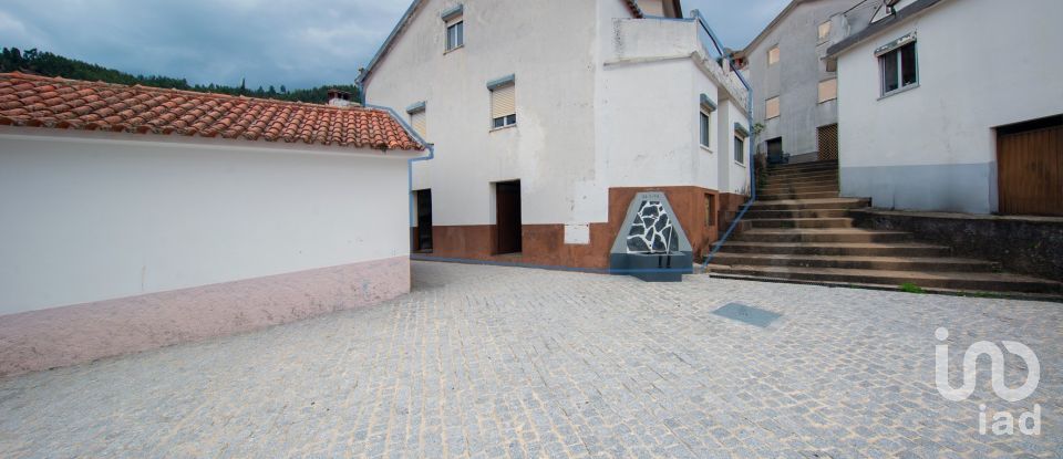 Casa / Villa T2 em Pomares de 147 m²