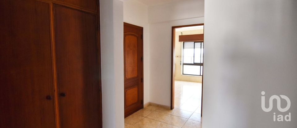 Apartment T2 in Alto do Seixalinho, Santo André e Verderena of 76 m²