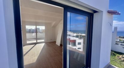 Casa / Villa T4 em Carvoeira de 308 m²